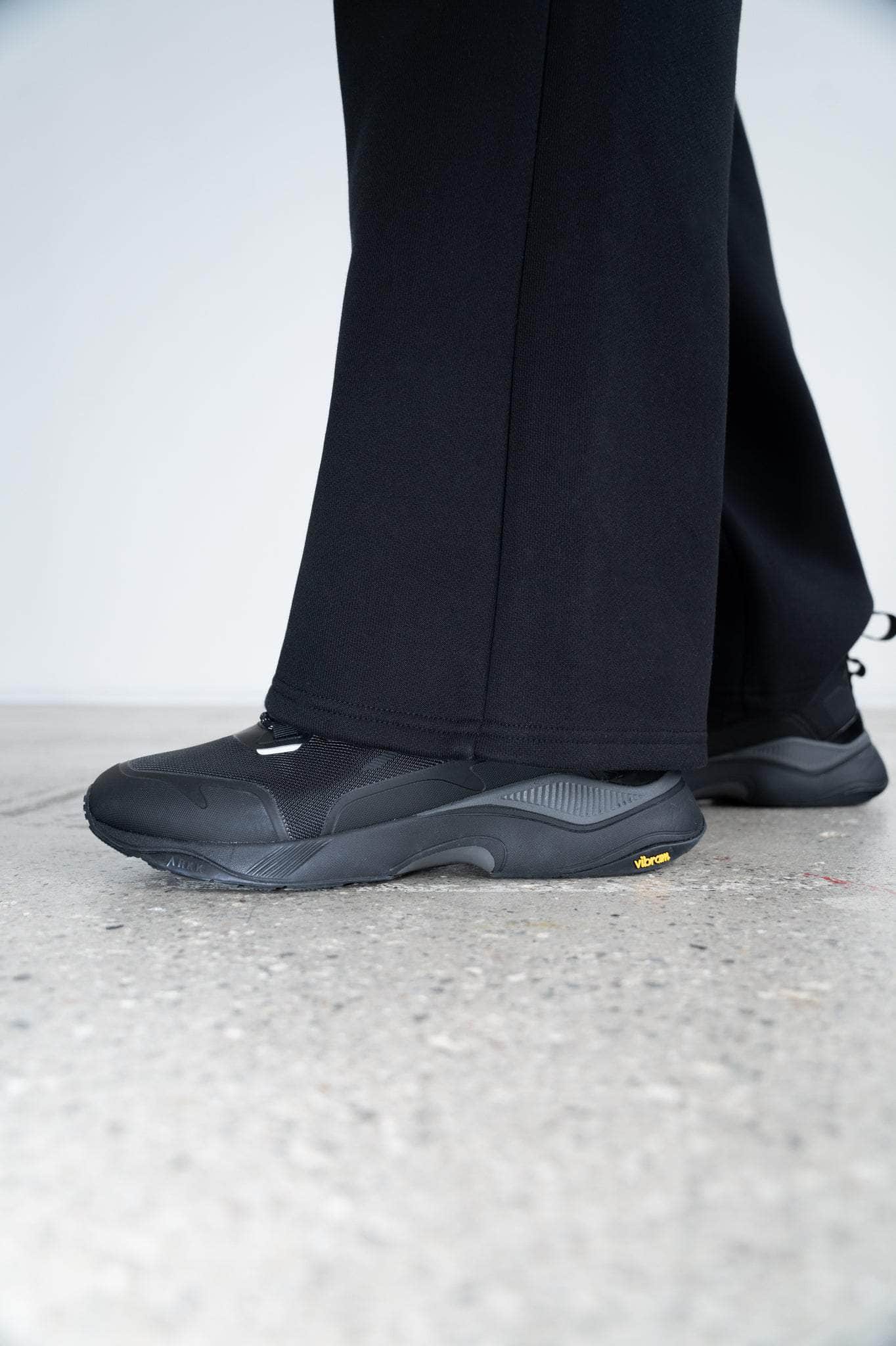 ARKK Essential Line Stormrydr | Black | Men Stormrydr